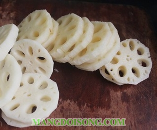 Cách làm củ sen muối chua ngọt ngon giòn cho cả bữa cơm thật thú vị 2