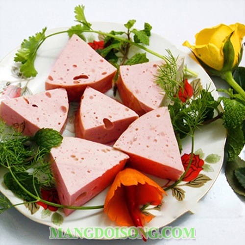 Cách làm giò lụa tại nhà ngon đơn giản bằng khuôn thủ công cho ngày tết làm quà biếu tết 8