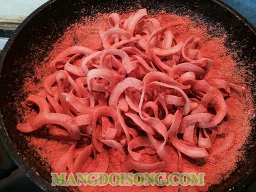 Cách làm mứt dừa ngon non dẻo sữa tươi tại nhà đơn giản cho ngày tết 6