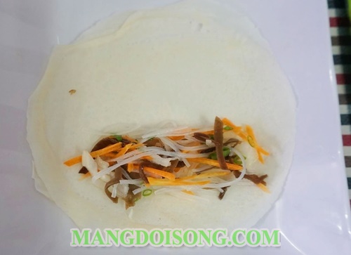 Cách làm nem rán chay ngon cho ngày rằm tháng giêng 3