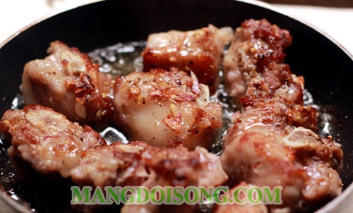 Cách làm sườn xào chua ngọt ngon chuẩn 3 miền đơn giản tại nhà cho bữa cơm gia đình thêm ấm áp 6