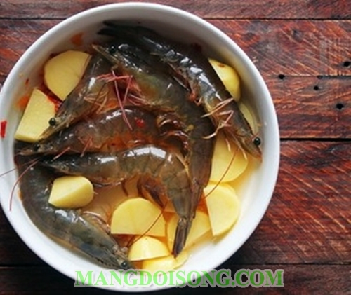 Cách làm tôm nướng giấy bạc thơm ngon đẹp mắt hơn ngoài nhà hàng cho ông xã nhâm nhi cùng đối tác 3