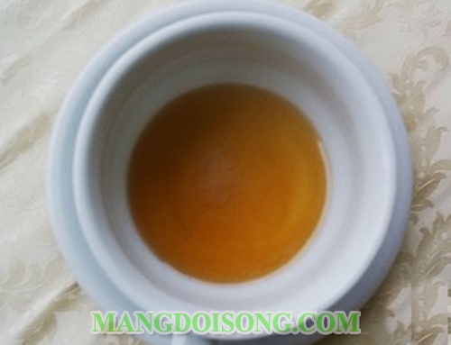 Cách làm trà mật ong thơm ngon giải cảm cho người mới mắc mưa 6