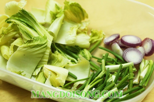 Cách muối dưa cải ngon chua vàng giòn không chất bảo quản đơn giản tại nhà cho ngày tết 3