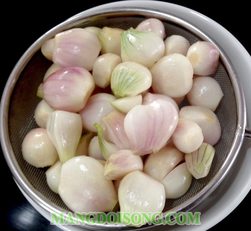 Cách muối hành ngon nhất giòn không hăng cho ngày tết 3