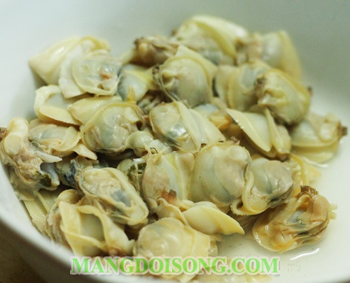 Cách nấu canh chua nghêu ngon đúng điệu chống ngán sau ngày tết 3