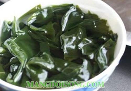 Cách nấu canh rong biển nấm đậu hủ hạt sen ngon mát bổ dưỡng cho ngày rằm thanh tịnh 3