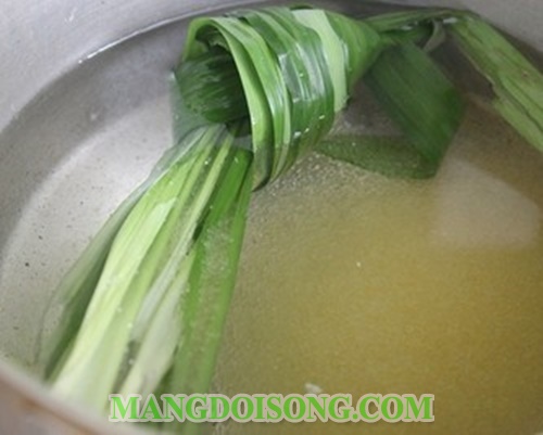 Cách nấu chè nếp lá dứa thơm ngon ngọt ngào dùng làm món tráng miệng hay món ăn vặt ngon 5