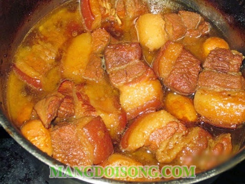 Cách nấu thịt kho tàu ngon nhất đúng điệu đơn giản với trứng cút cho ngày tết 8
