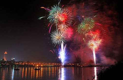 Đêm giao thừa tết bính thân 2016 đi xem bắn pháo hoa - đi chơi đêm giao thừa ở Sài Gòn sao cho hợp lý 1