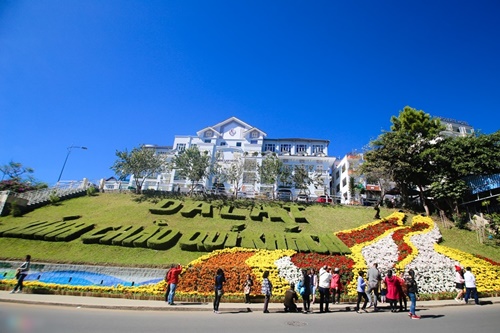 Festival hoa Đà Lạt 2015 đẹp rực rỡ độc đáo hấp dẫn cho kỳ nghỉ tết dương lịch 2