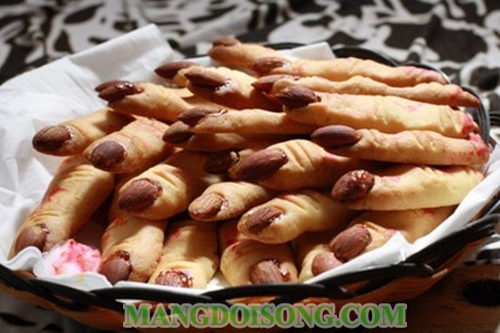 Món ngon Halloween bánh ngón tay kì quái mà rất ngon với cách làm đơn giản 6