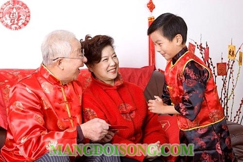Những câu chúc tết hay ý nghĩa mẹ nên dạy các bé chúc mọi người 2