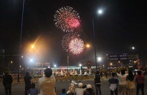 Thời gian địa điểm bắn pháo hoa tết dương lịch 2016 trên khắp cả nước 3