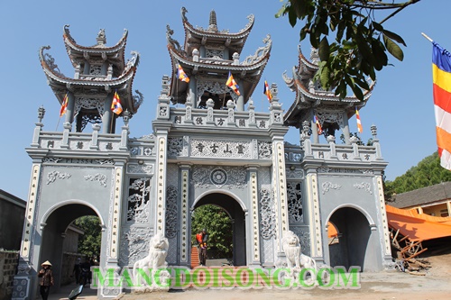 Bài khấn khi đi chùa đầu năm ngày rằm - Đi chùa cần sắm lễ vật gì - Ý nghĩa của việc đi chùa lễ phật 5