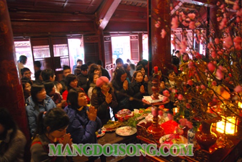 Bài khấn khi đi chùa đầu năm ngày rằm - Đi chùa cần sắm lễ vật gì - Ý nghĩa của việc đi chùa lễ phật 7