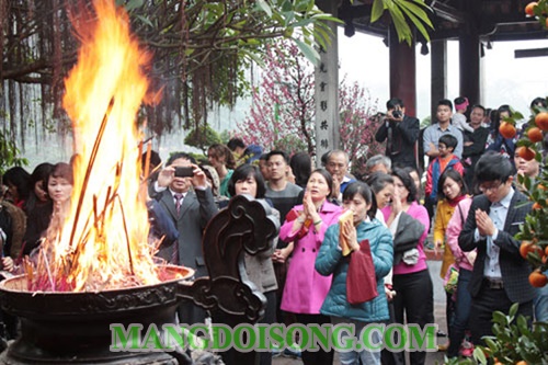 Bài khấn khi đi chùa đầu năm ngày rằm - Đi chùa cần sắm lễ vật gì - Ý nghĩa của việc đi chùa lễ phật 8