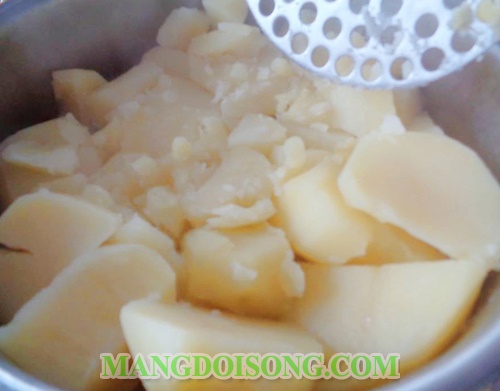 Cách chiên khoai tây giòn ngon vàng ruộm để được lâu không bị ỉu 3