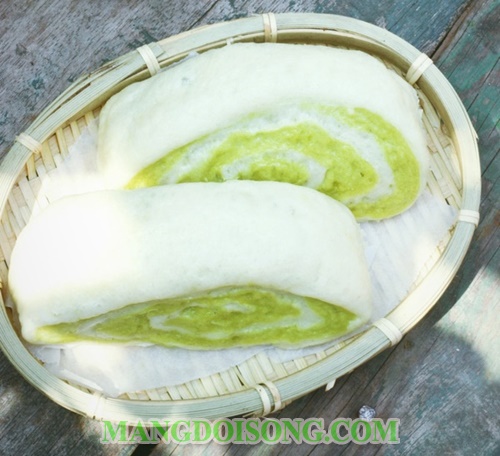 Cách làm bánh bao chay lá dứa 2 màu thơm ngon hảo hạng cho ngày rằm 12