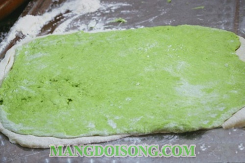 Cách làm bánh bao chay lá dứa 2 màu thơm ngon hảo hạng cho ngày rằm 8