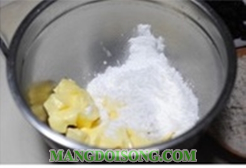 Cách làm bánh bông lan nướng nhân nho khô ngon đơn giản tại nhà mềm xốp vị chua ngọt 2