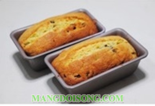 Cách làm bánh bông lan nướng nhân nho khô ngon đơn giản tại nhà mềm xốp vị chua ngọt 9