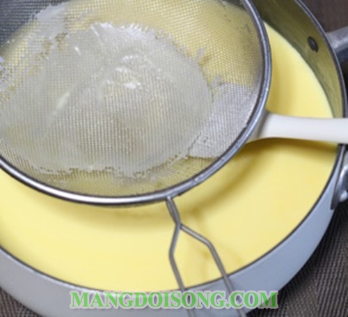 Cách làm bánh flan rau câu sữa hoa anh đào ngon đẹp mắt như nhà hàng 9