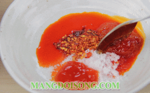 Cách làm bánh mì nướng sa tế muối ớt ngon chà bông đơn giản tại nhà 4