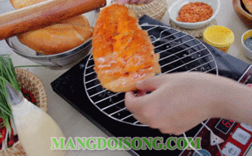 Cách làm bánh mì nướng sa tế muối ớt ngon chà bông đơn giản tại nhà 7