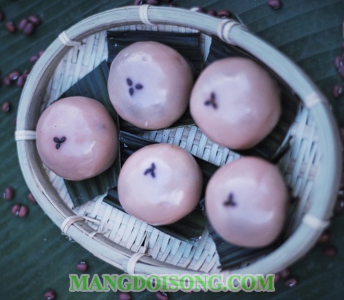 Cách làm bánh nếp dẻo nhân đậu đỏ thơm ngon đẹp mắt dùng để cúng tháng cô hồn 11