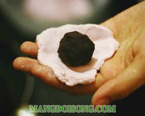 Cách làm bánh nếp dẻo nhân đậu đỏ thơm ngon đẹp mắt dùng để cúng tháng cô hồn 8