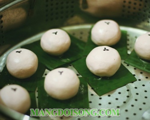 Cách làm bánh nếp dẻo nhân đậu đỏ thơm ngon đẹp mắt dùng để cúng tháng cô hồn 9
