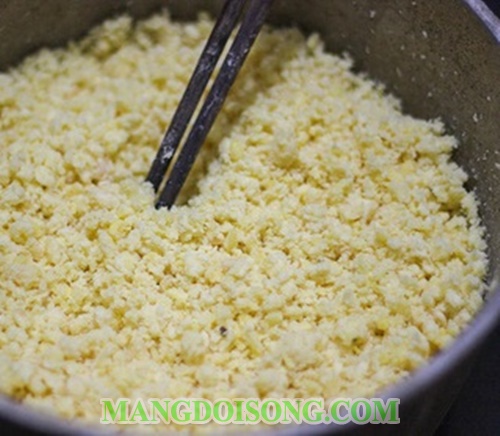 Cách làm bánh rán ngọt Hà Nội đơn giản nhất với nhân đậu xanh lúc lắc vỏ bao vừng 4