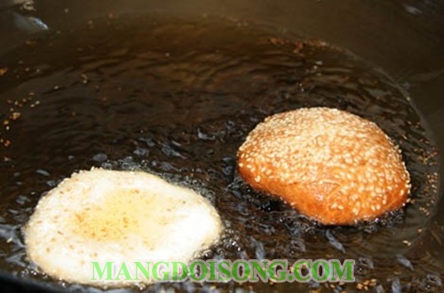 Cách làm bánh tiêu sữa ngon đơn giản tại nhà 9