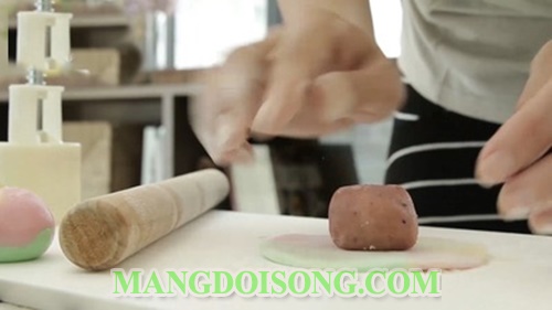 Cách làm bánh trung thu dẻo lạnh chay tại nhà với nhiều màu sắc hấp dẫn như cầu vồng bắt mắt 7