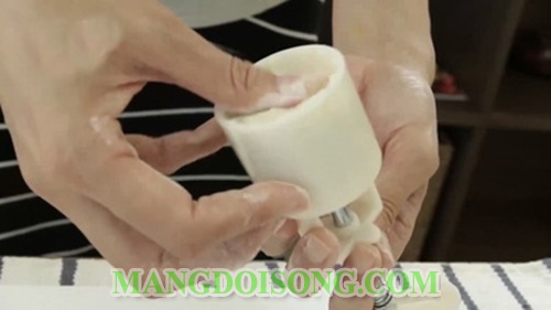 Cách làm bánh trung thu dẻo lạnh chay tại nhà với nhiều màu sắc hấp dẫn như cầu vồng bắt mắt 8