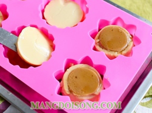 Cách làm bánh trung thu rau câu nhân bánh flan thơm ngon kiểu mới vô cùng hấp dẫn 16