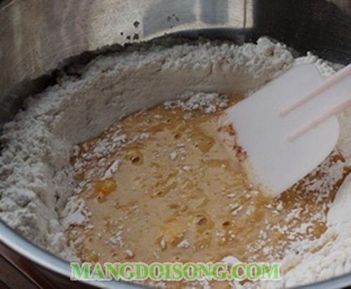 Cách làm bánh trung thu trà xanh đậu đỏ ngon đơn giản tại nhà cho ngày tết trung thu 7