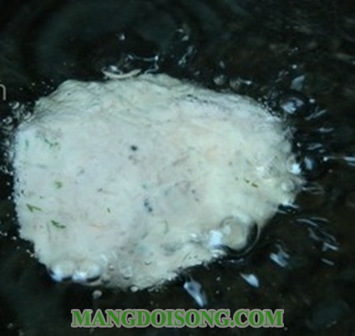 Cách làm chả mực giã tay ngon chiên xù đặc sản Hạ Long nổi tiếng đơn giản tại nhà 4
