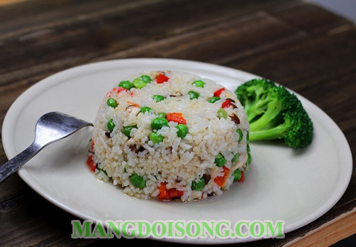 Cách làm cơm chiên chay ngọc bích ngon giòn đơn giản tại nhà 5
