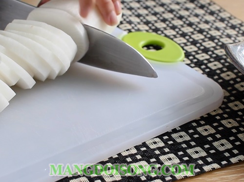 Cách làm củ cải muối vàng hàn quốc thơm ngon giòn đẹp mắt cho ngày tết 2