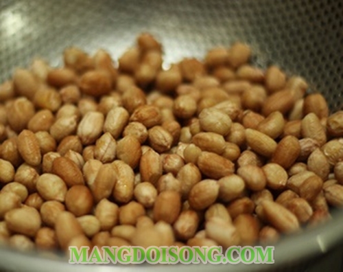 Cách làm đậu phộng rang muối đường ngon như ăn ngoài quán nhậu 3