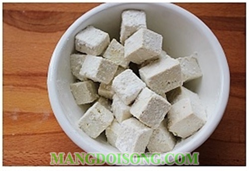 Cách làm đậu phụ sốt cà chua ngon đơn giản cho bữa cơm gia đình thêm ấm áp 2