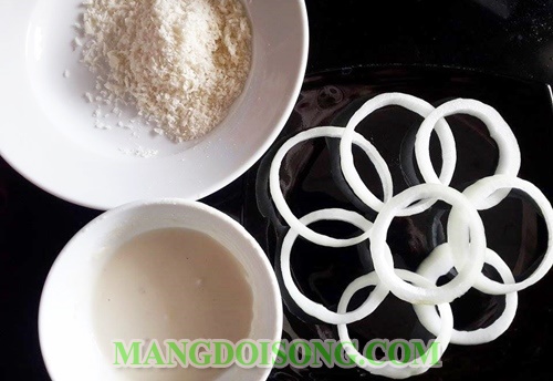 Cách làm hành tây chiên giòn giả làm mực chay ngon hấp dân cho tháng rằm 1