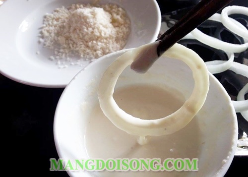Cách làm hành tây chiên giòn giả làm mực chay ngon hấp dân cho tháng rằm 3