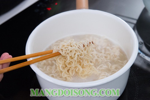 Cách làm mì xào bò ngon như nhà hàng đầy đủ chất dinh dưỡng cho bữa điểm tâm sáng 5