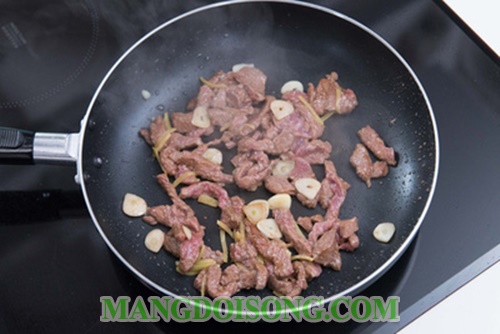 Cách làm mì xào bò ngon như nhà hàng đầy đủ chất dinh dưỡng cho bữa điểm tâm sáng 6