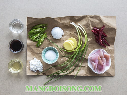 Cách làm mực xào cay ngon hấp dẫn cho bữa cơm chiều gia đình thêm đầm ấm 1