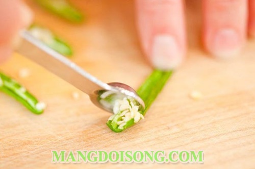 Cách làm muối ớt xanh ngon dùng để chấm thịt nướng và các món ăn từ hải sản 2