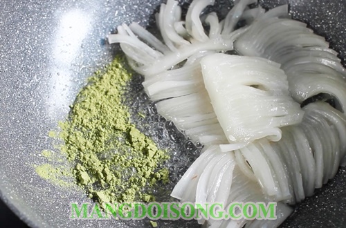 Cách làm mứt dừa trà xanh hình hoa cúc ngon tại nhà như mua trong siêu thị 7